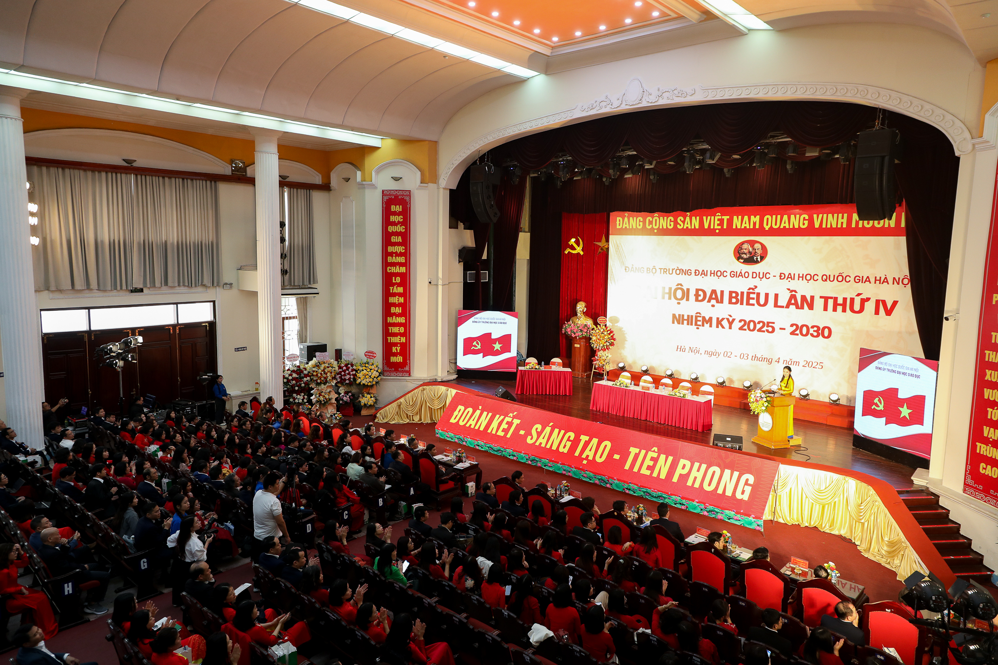 Trường ĐH Giáo dục “Đoàn kết - Sáng tạo - Tiên phong”: Khẳng định vị thế hàng đầu trong lĩnh vực Khoa học Công nghệ giáo dục và Đào tạo giáo viên