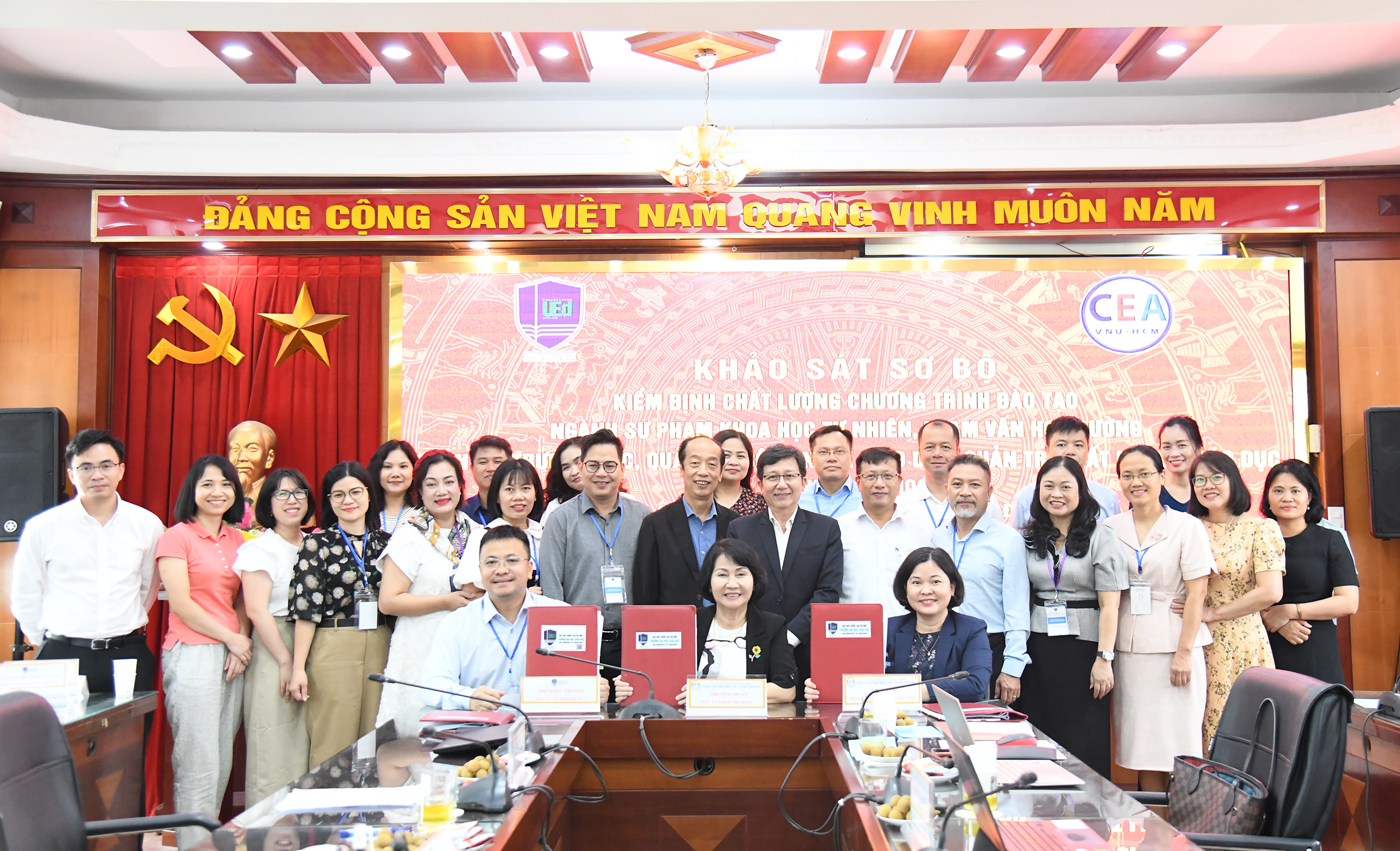 Khảo sát sơ bộ đánh giá ngoài 5 chương trình đào tạo cử nhân tại Trường Đại học Giáo dục