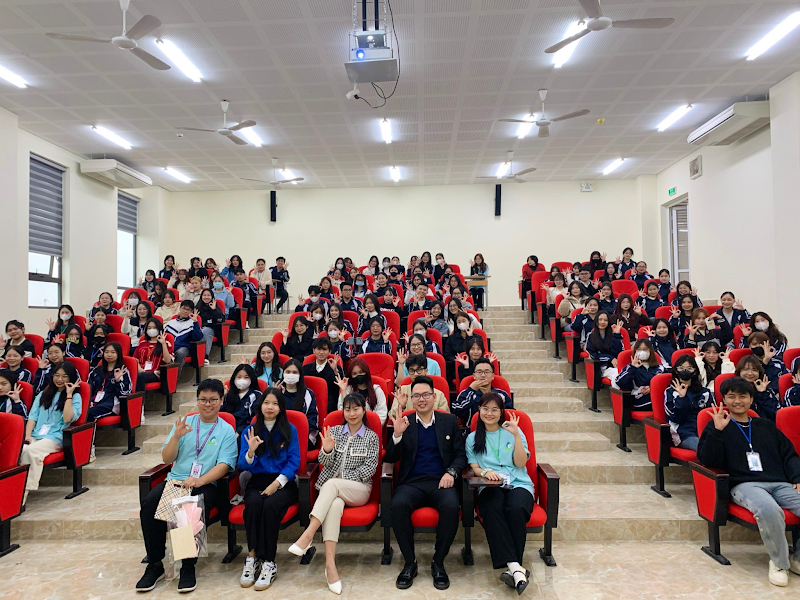 Toạ đàm chia sẻ kinh nghiệm cân bằng giữa việc học và tham gia hoạt động Đoàn