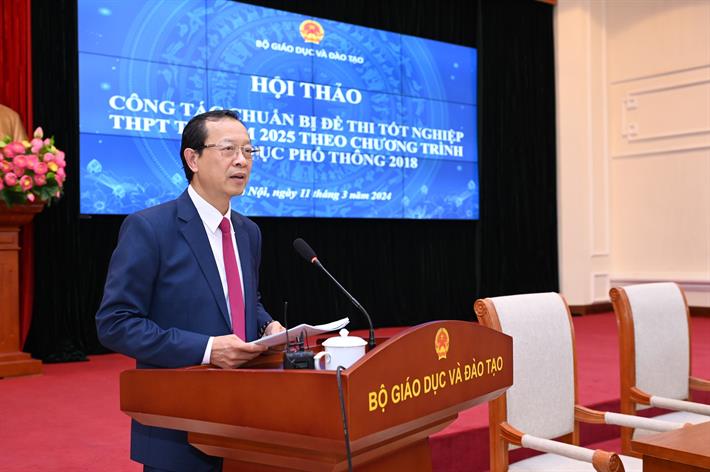 Thứ trưởng Phạm Ngọc Thưởng